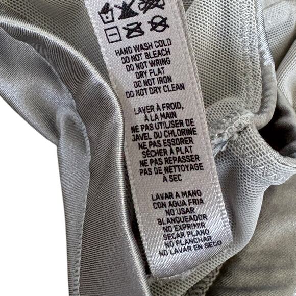 Skims Y2K Style Scoop Neck Bralette M Logo Rhinestones Spell Out Gorpcore Silver - Picture 8 of 8